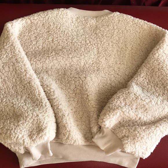 Brand New Sherpa Fleece Sweatshirt - Picture 3 of 6